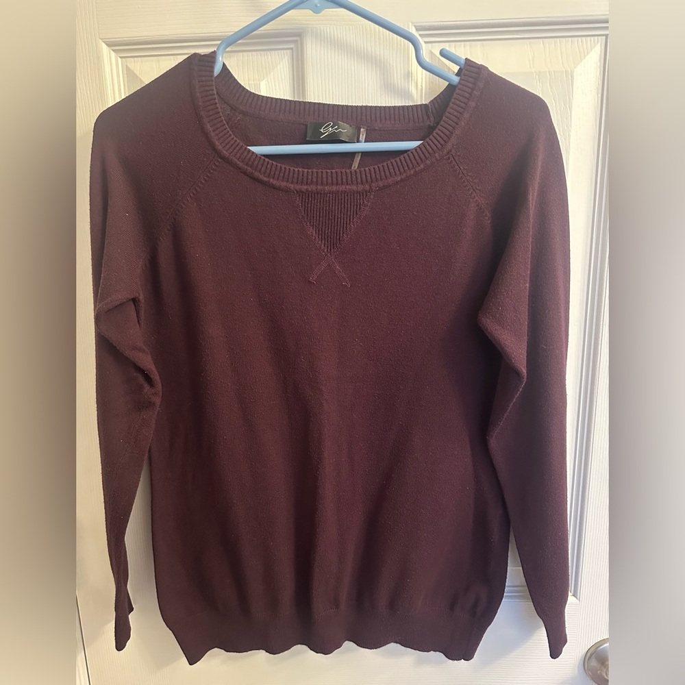 Maroon Burgandy Women’s Sweater Winter Fall Size Small